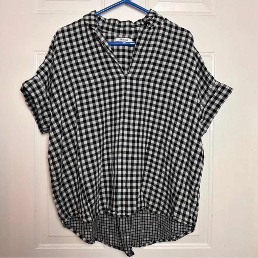 Madewell black white checkered plaid split neck top size Large